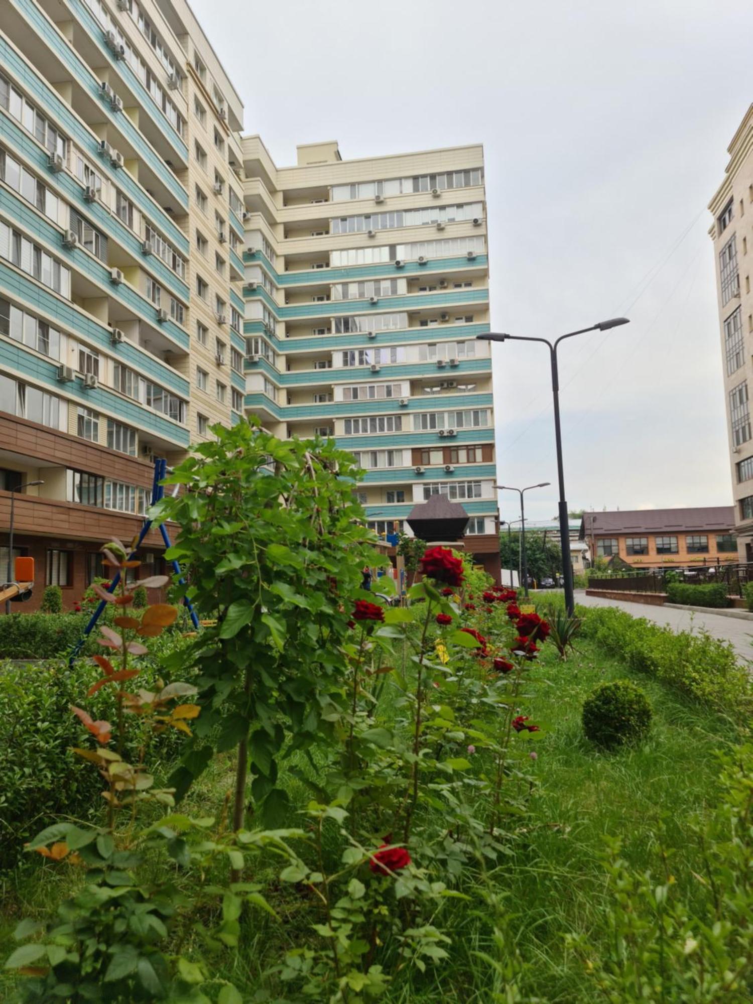 Novy Jk V Samom Centre Goroda Ałma Ata Zewnętrze zdjęcie